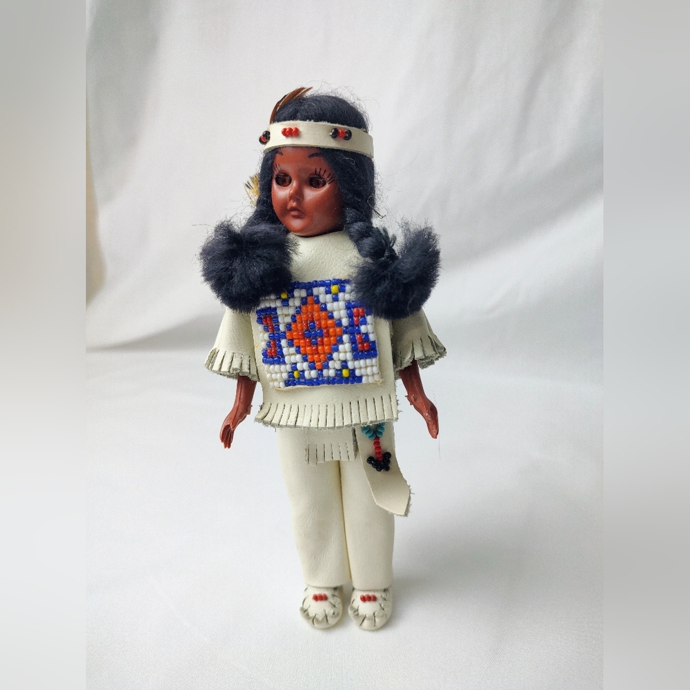 Mandan Tribe Doll "Mandan Chief" 1960's 20-91W Native American Indian BB2-2500
